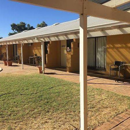 Carnarvon Caravan Park Hotel Exterior foto