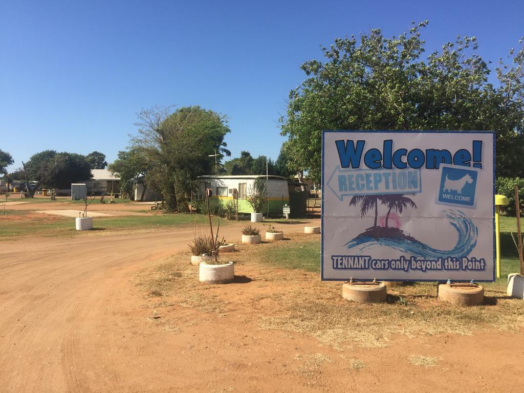 Carnarvon Caravan Park Hotel Exterior foto