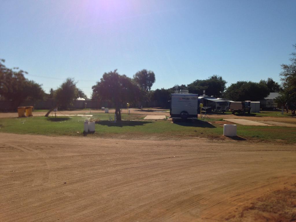 Carnarvon Caravan Park Hotel Exterior foto