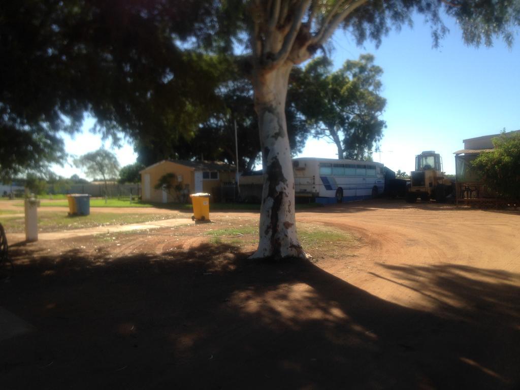 Carnarvon Caravan Park Hotel Exterior foto